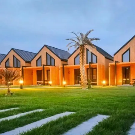 Comfortable Homes, Pool, Sauna, Jacuzzi بيت للعطل